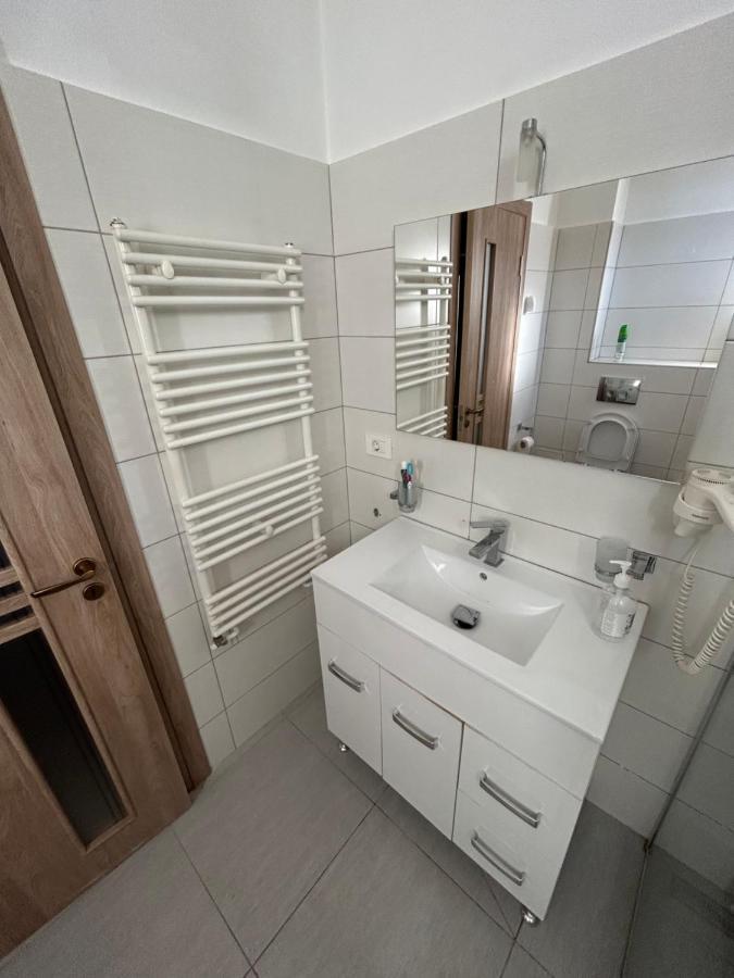 Casa Bunicilor Villa Colonia Sase Martie Bagian luar foto